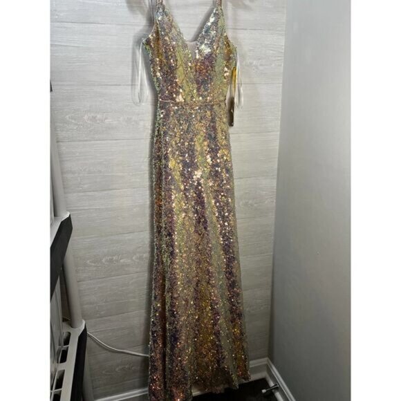 Say Yes to the Prom Dress Size 5/6 Gold‎ Sequins Open Back NWT - Picture 5 of 11